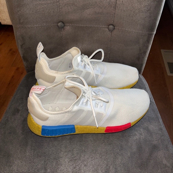 Men’s Adidas NMD_R1 Cloud White Sneakers Size 10.5 - Picture 1 of 6